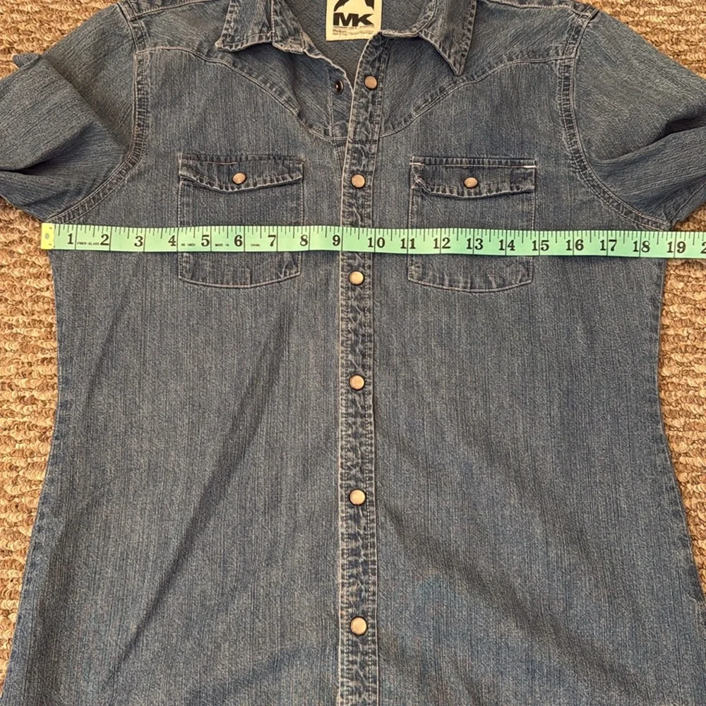 Denim Pearl-Snap Shirt - W's Medium - Mountain Khakis - Button Down Long-Sleeve - Picture 5 of 8